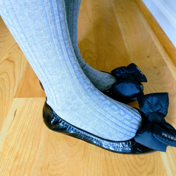 💥Offers Welcome💥 💯 Authentic PRADA Black Patent Women's Flats - Picture 15 of 16